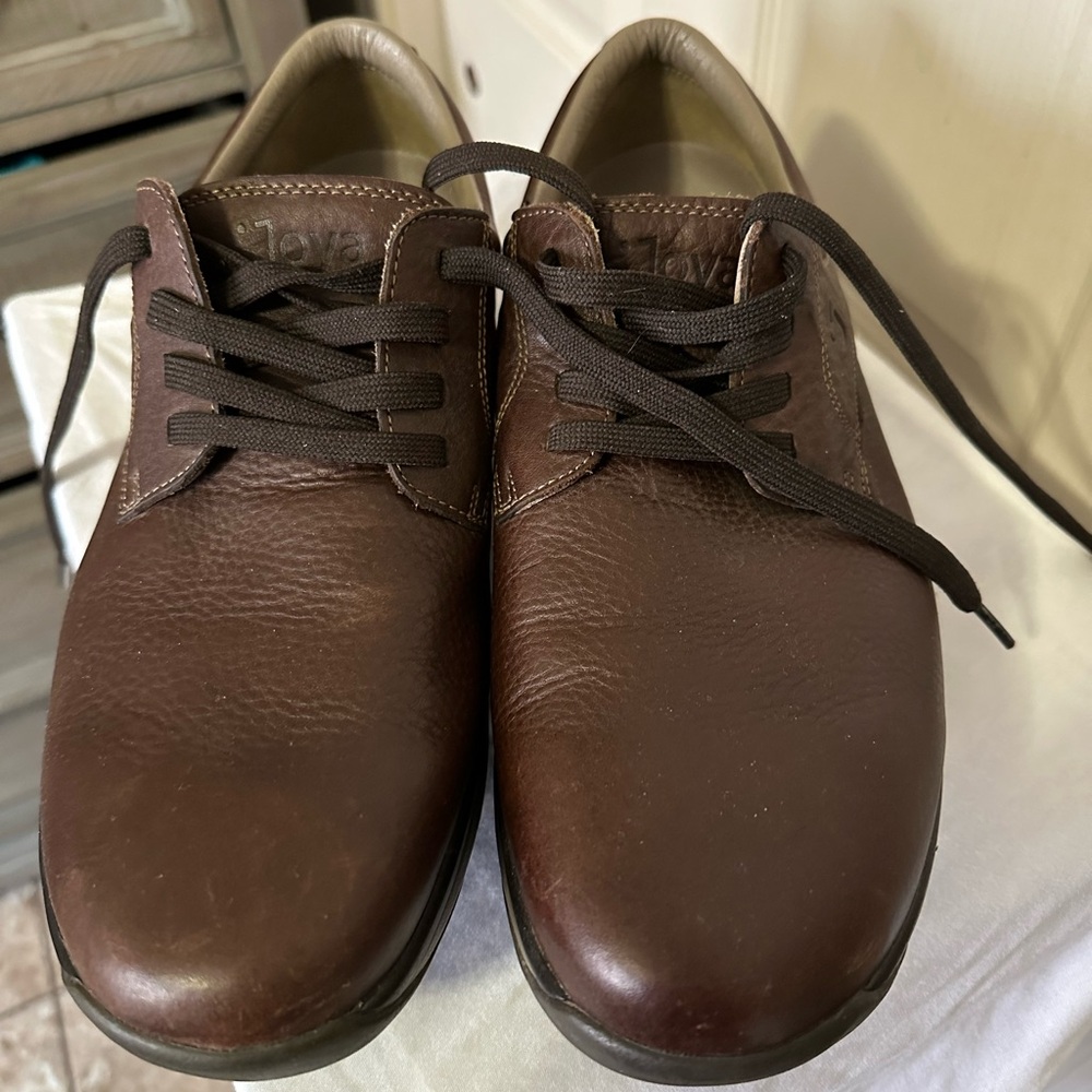 Joya men's brown leather lace-up shoes. Men Size 11.5